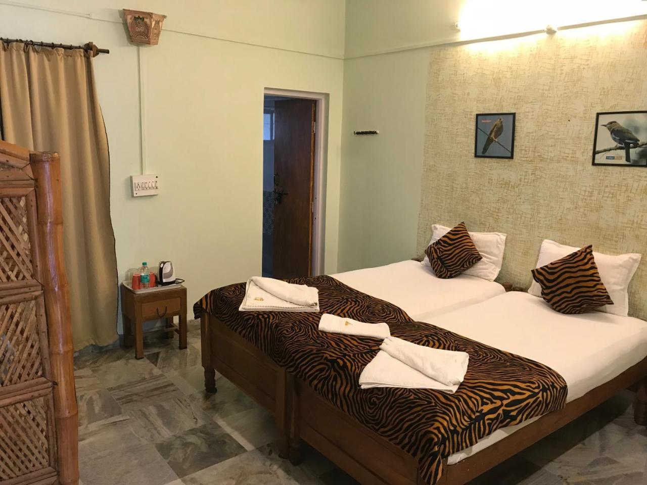 Baaz Jungle Resort Khawāsa Exteriör bild