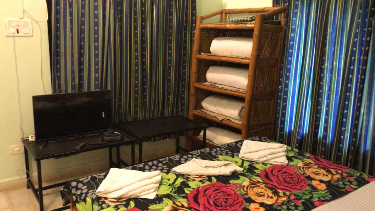 Baaz Jungle Resort Khawāsa Exteriör bild
