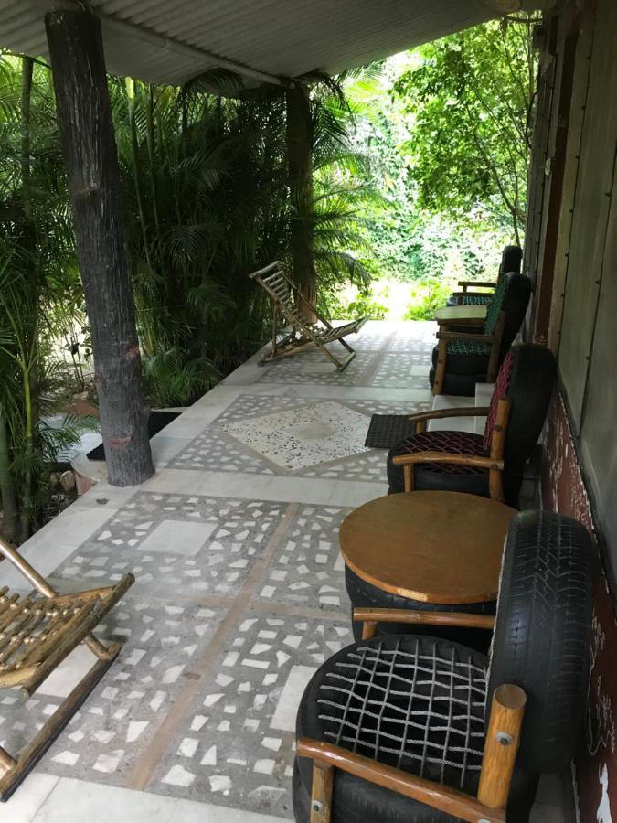 Baaz Jungle Resort Khawāsa Exteriör bild